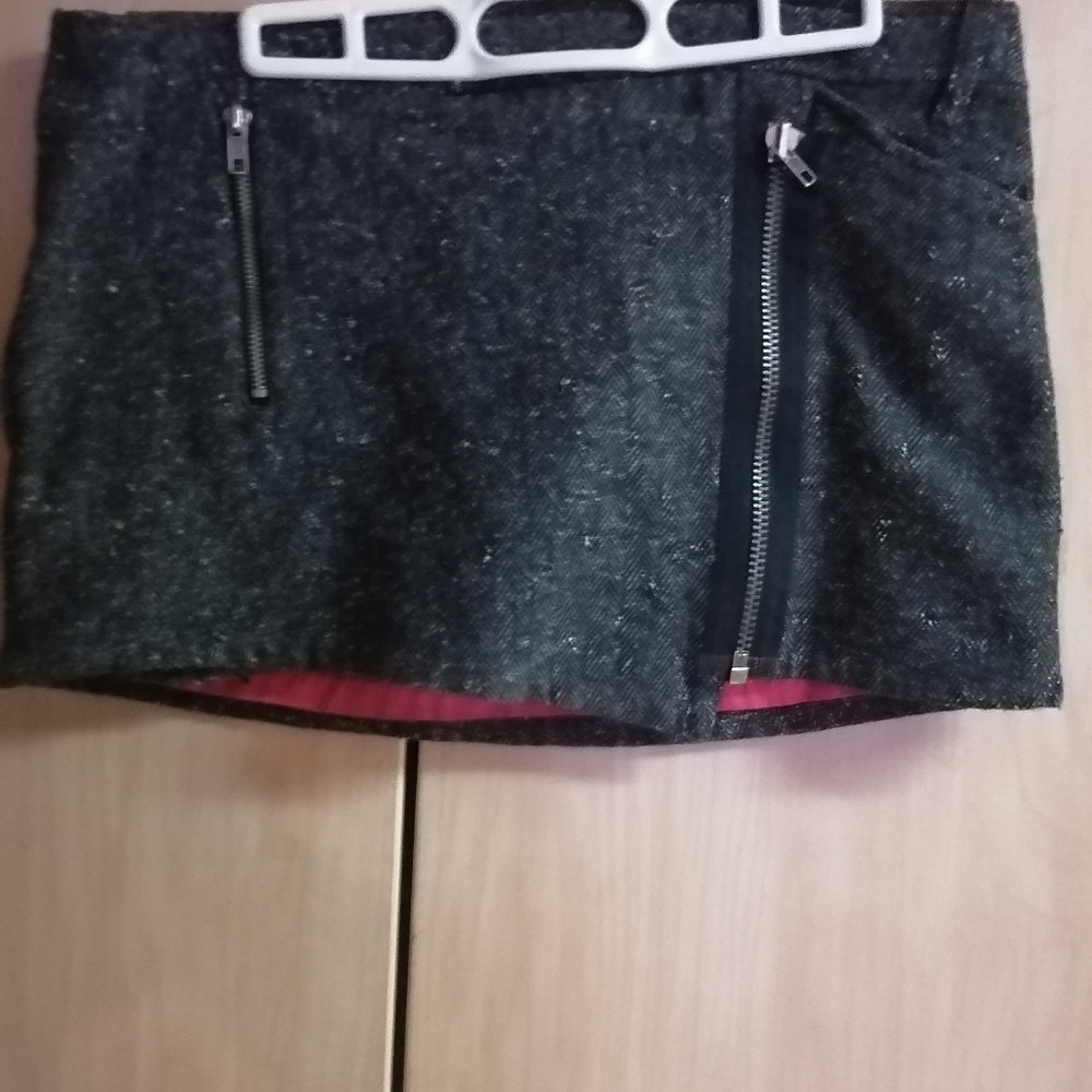 Like New Guess Tweed Mini Skirt